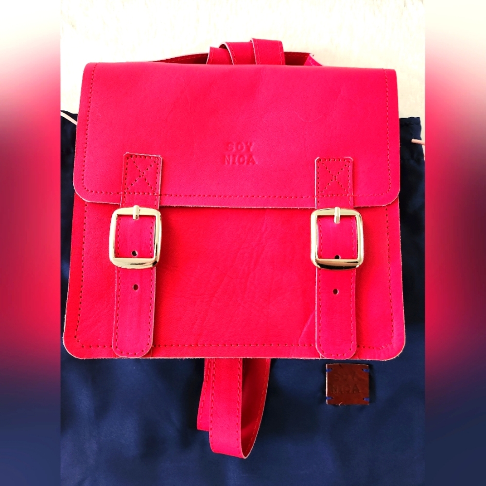 Brand New Soy Nica No. 147 Combined backpack / crossbody bag Full Grain Leather
